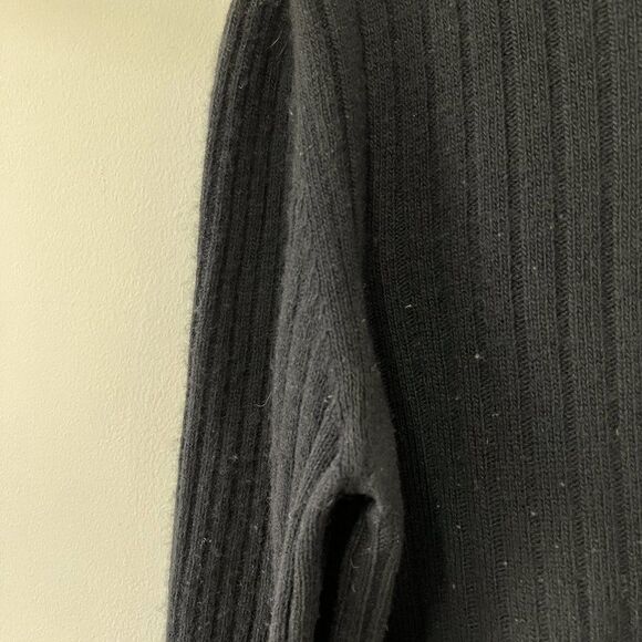 CLEARANCE - Terre Alte Black Colorblock Superfine 100's Wool Mock Neck Sweater - Picture 6 of 7